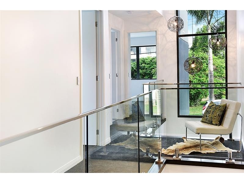 1/7 Heeb Street, Bundall QLD 4217