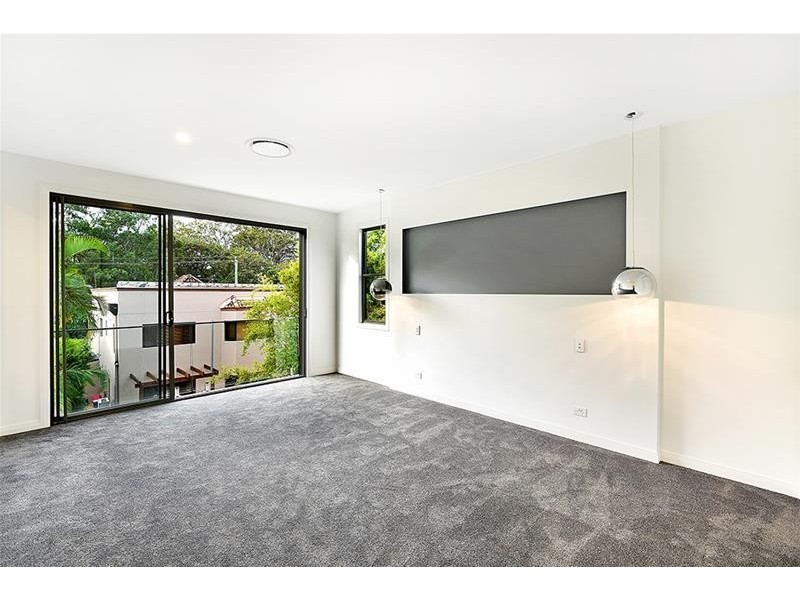 1/7 Heeb Street, Bundall QLD 4217
