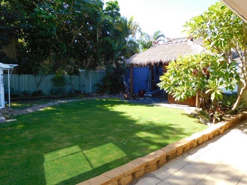 9 Mentone Avenue, Bundall QLD 4217