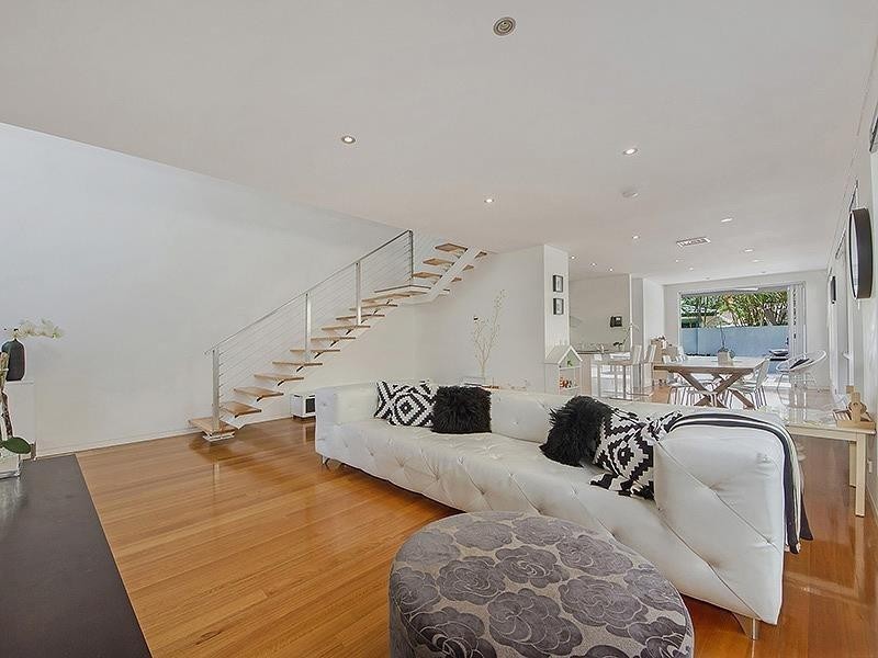 7a Paradise Place, Budds Beach, Surfers Paradise QLD 4217