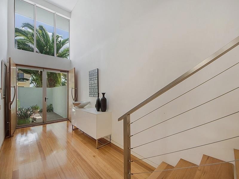 7a Paradise Place, Budds Beach, Surfers Paradise QLD 4217