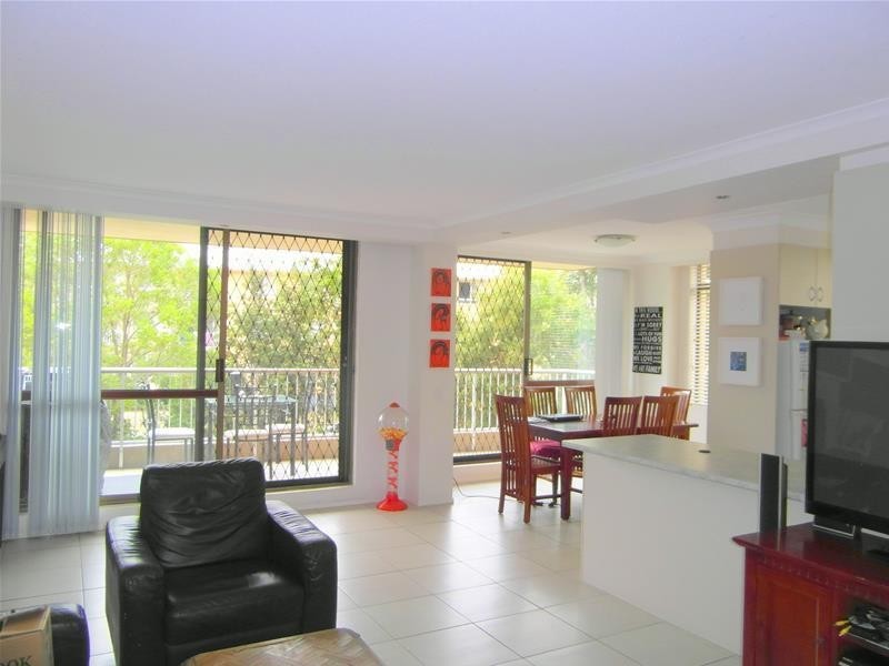 3 Oak Avenue ‘Oak Lodge’, Budds Beach, Surfers Paradise QLD 4217