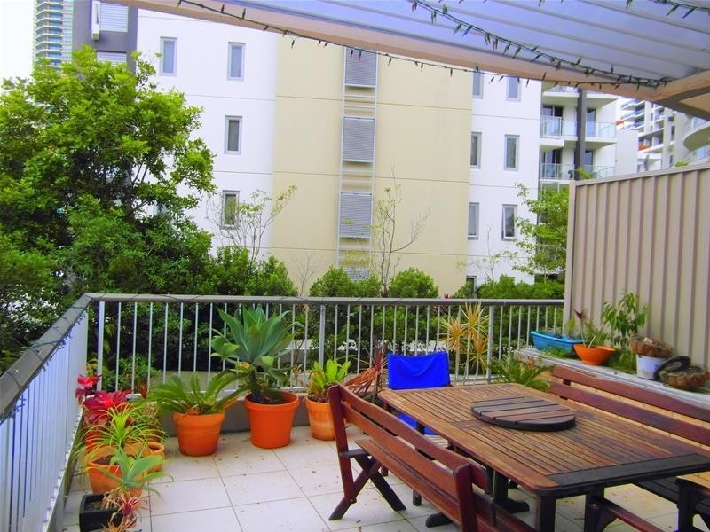 3 Oak Avenue ‘Oak Lodge’, Budds Beach, Surfers Paradise QLD 4217