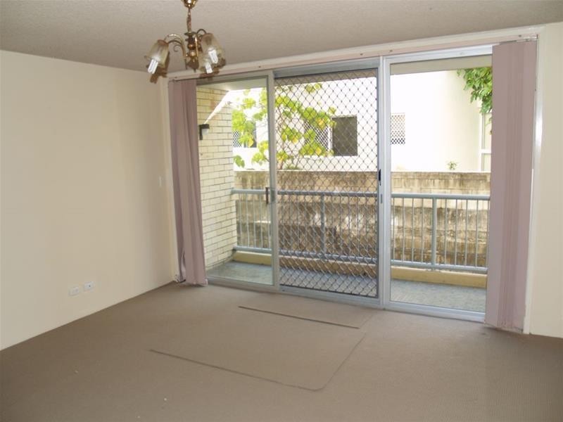 73 Old Burleigh Road, Surfers Paradise QLD 4217