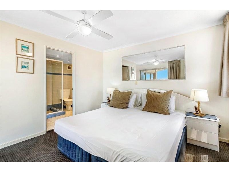 26 The Esplanade ‘Grosvenor’, Surfers Paradise QLD 4217