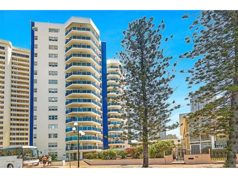 26 The Esplanade ‘Grosvenor’, Surfers Paradise QLD 4217