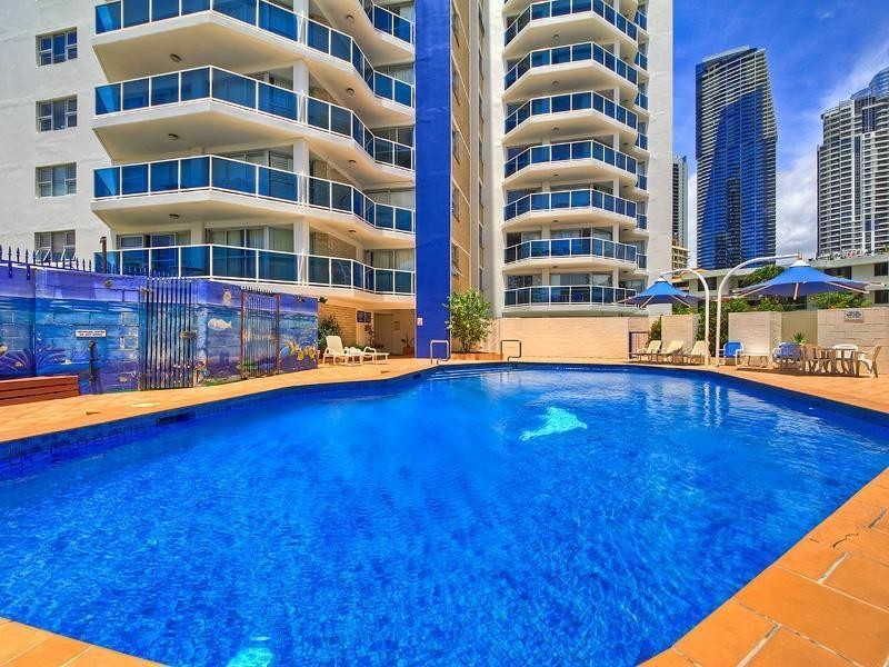 26 The Esplanade ‘Grosvenor’, Surfers Paradise QLD 4217