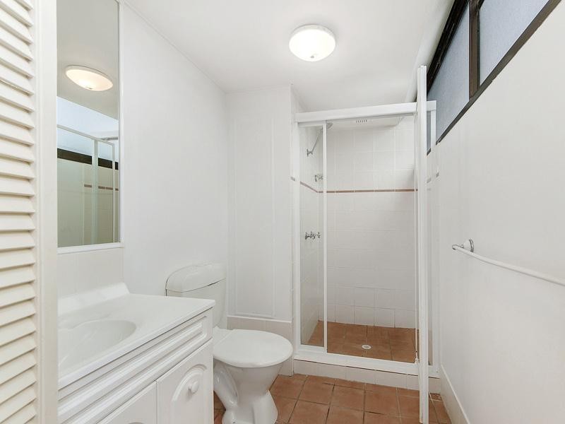 37 Monaco Street, Broadbeach QLD 4218