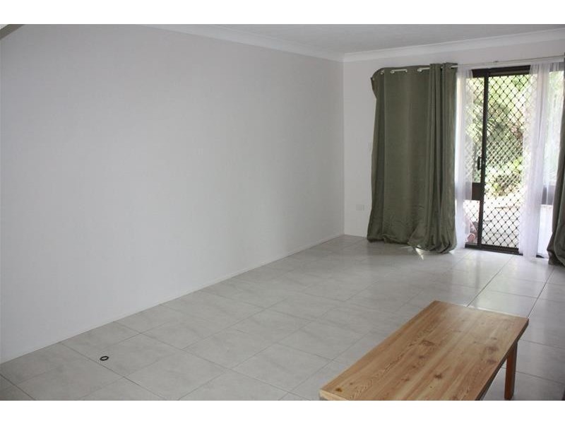 9 Jodie Court, Mermaid Waters QLD 4218