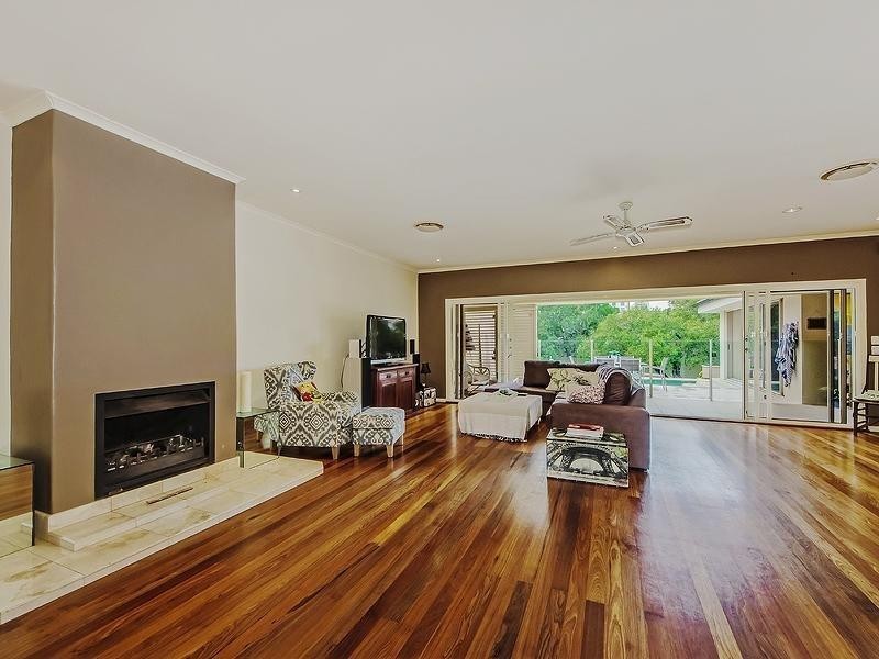 54 Paradise Island, Surfers Paradise QLD 4217