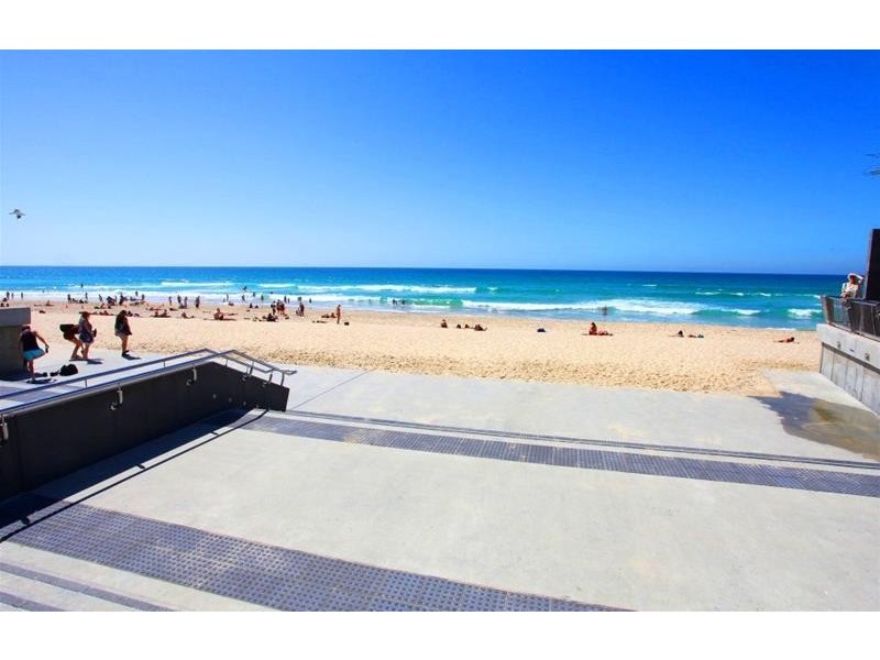 20 Leonard Avenue, Surfers Paradise QLD 4217