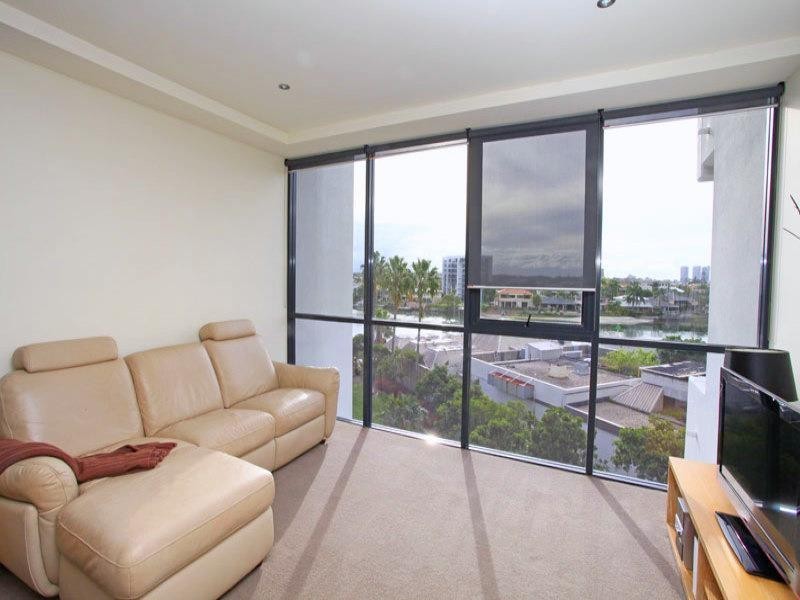 4 Wahroonga Place ‘Avalon’, Surfers Paradise QLD 4217