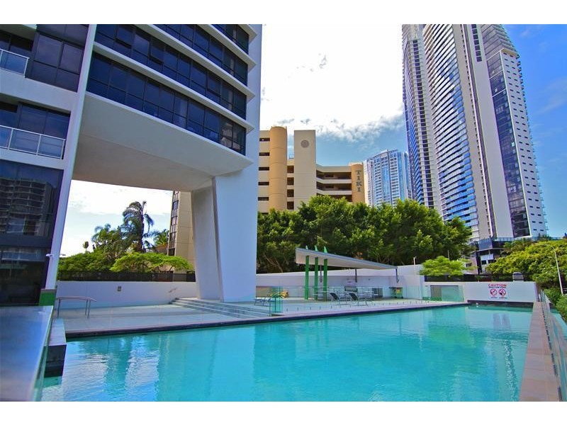 4 Wahroonga Place ‘Avalon’, Surfers Paradise QLD 4217