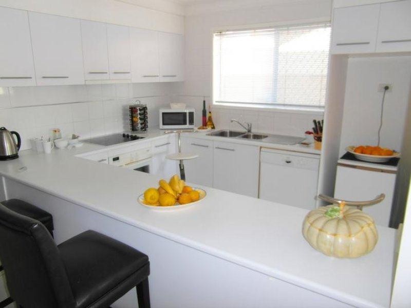 191 Stanhill Drive, Chevron Island QLD 4217