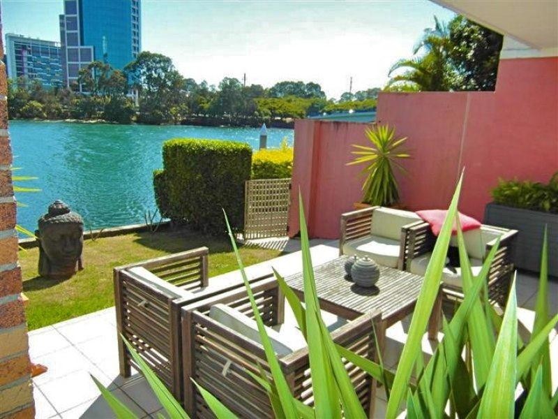 191 Stanhill Drive, Chevron Island QLD 4217