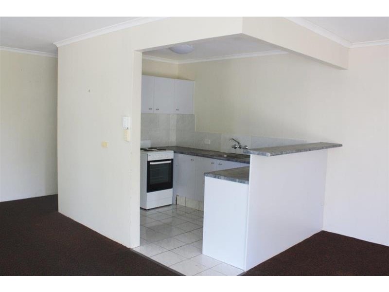 5/8 Enderley Avenue, Surfers Paradise QLD 4217