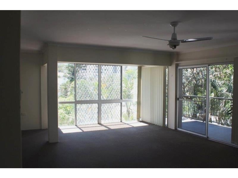 5/8 Enderley Avenue, Surfers Paradise QLD 4217