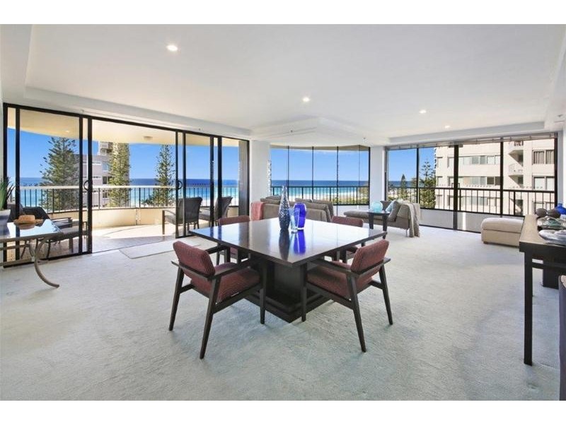 11 ‘Silverpoint’ 351 Main Beach Parade, Main Beach QLD 4217