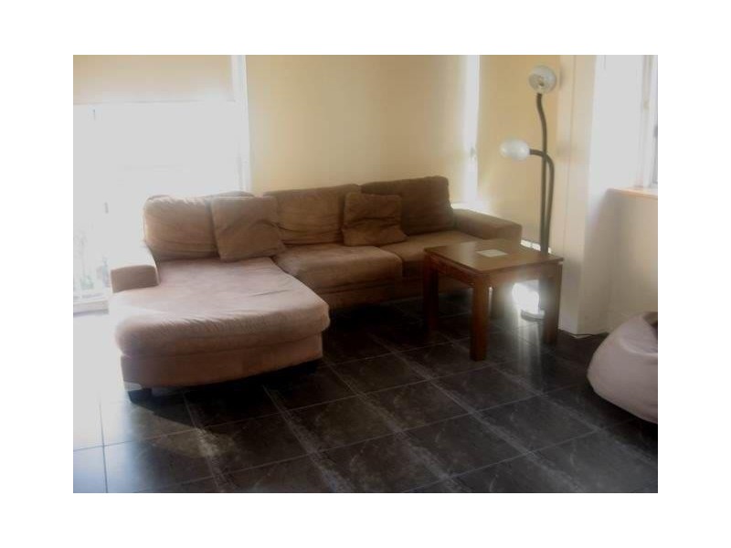 “Kinkabool” 34 Hanlan Street, Surfers Paradise QLD 4217