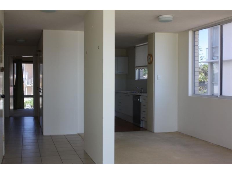 61 Garfield Terrace, Surfers Paradise QLD 4217