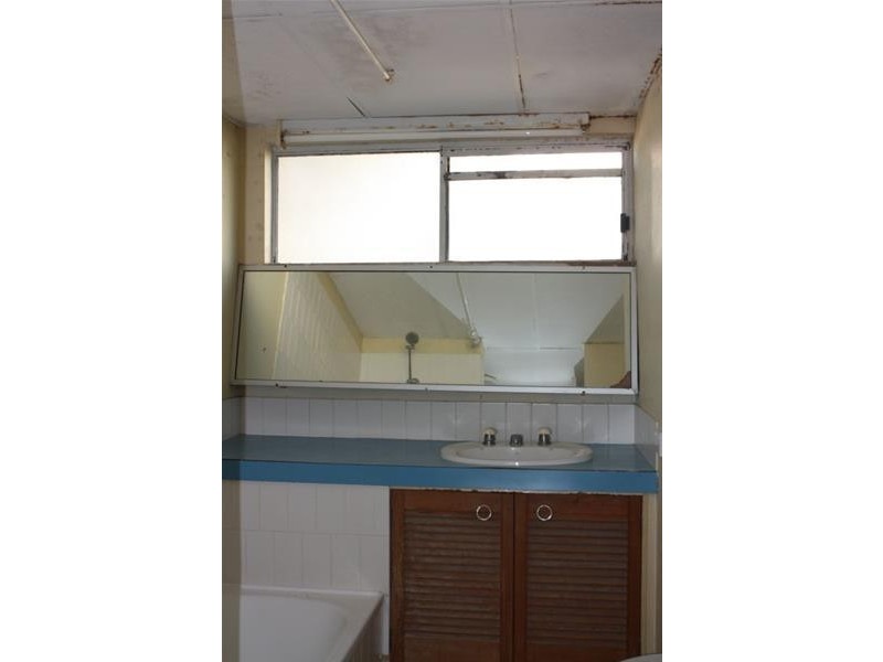 61 Garfield Terrace, Surfers Paradise QLD 4217