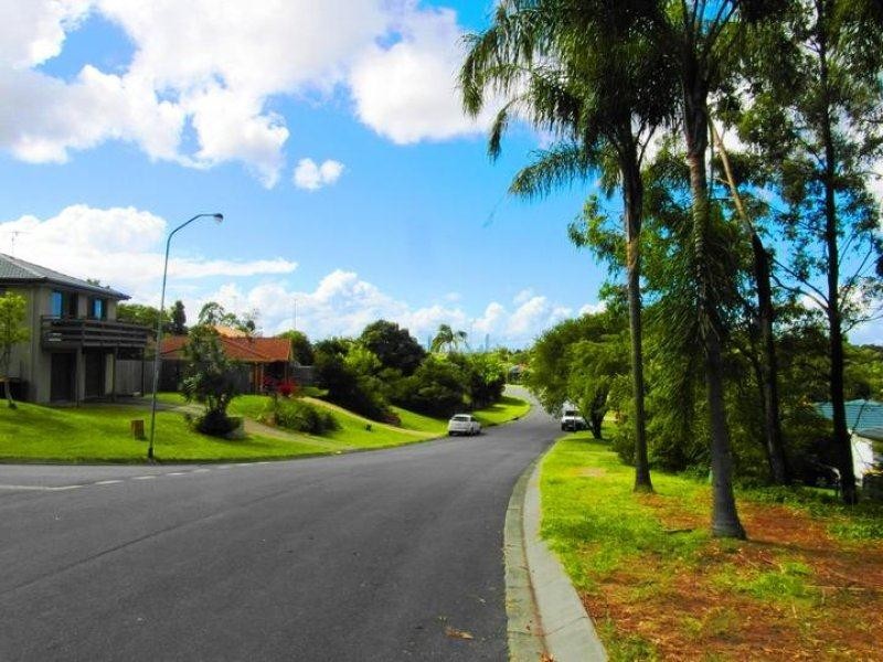 12 Cambridge Court, Carrara QLD 4211