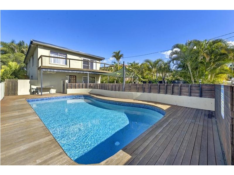 90 Benowa Road, Southport QLD 4215