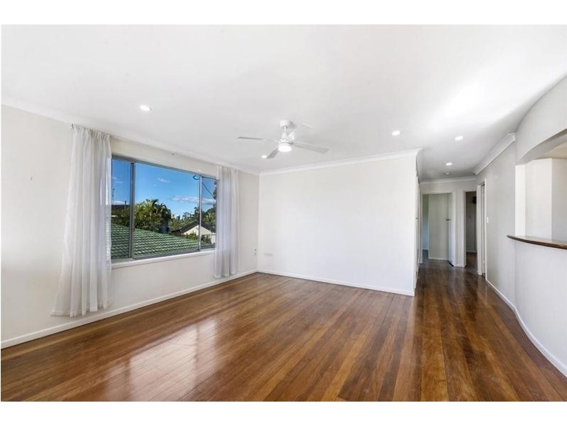 90 Benowa Road, Southport QLD 4215