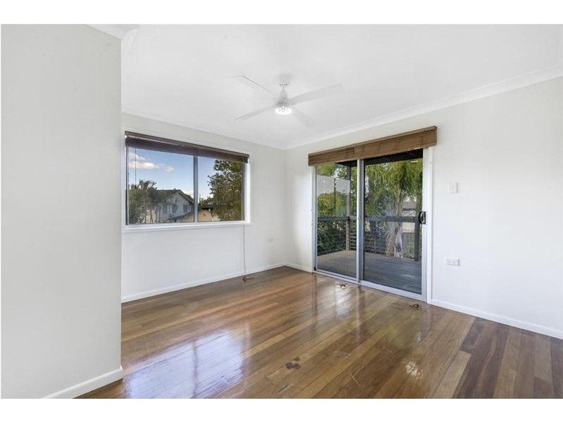 90 Benowa Road, Southport QLD 4215