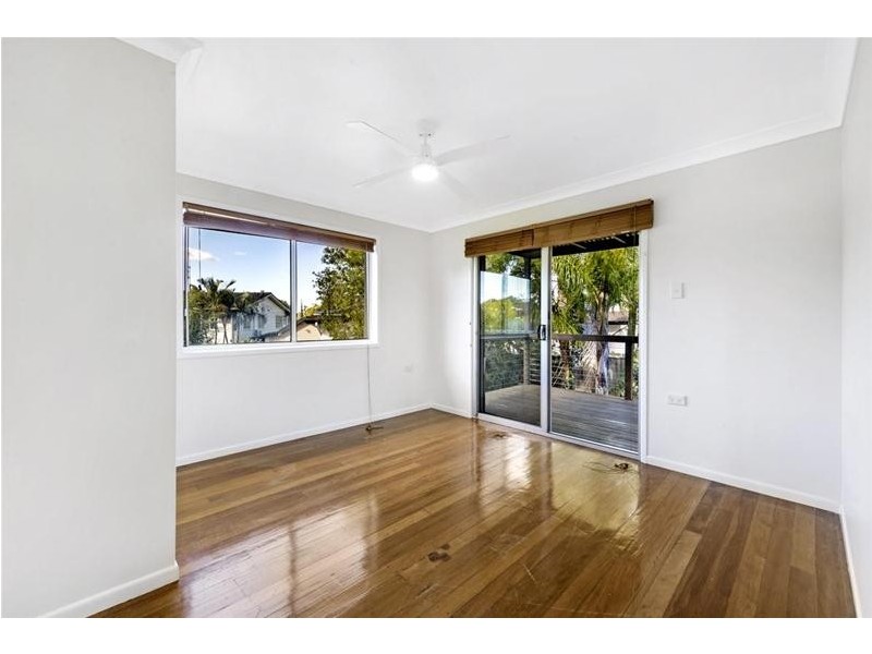 90 Benowa Road, Southport QLD 4215