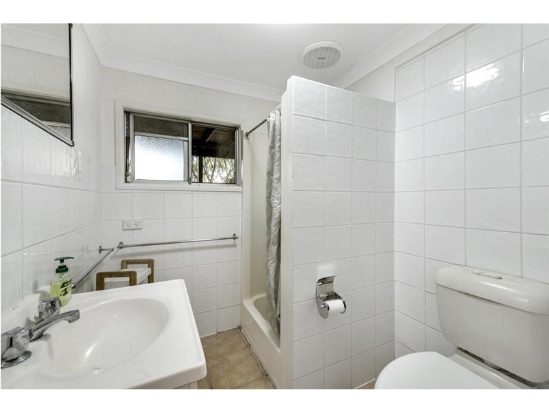 90 Benowa Road, Southport QLD 4215