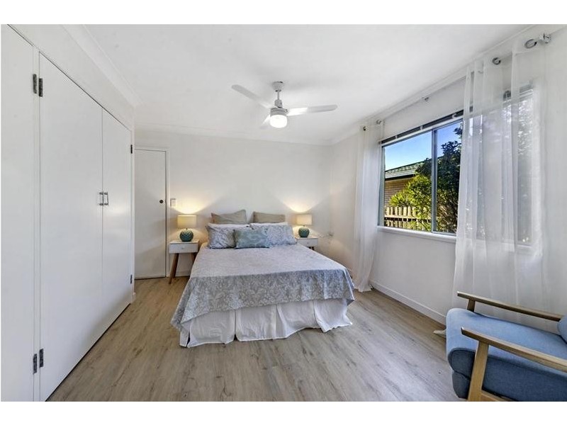 90 Benowa Road, Southport QLD 4215