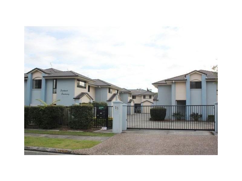 10/23-25 Blake Street, Southport QLD 4215