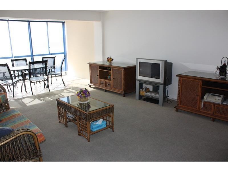 69 Garfield Terrace, Surfers Paradise QLD 4217