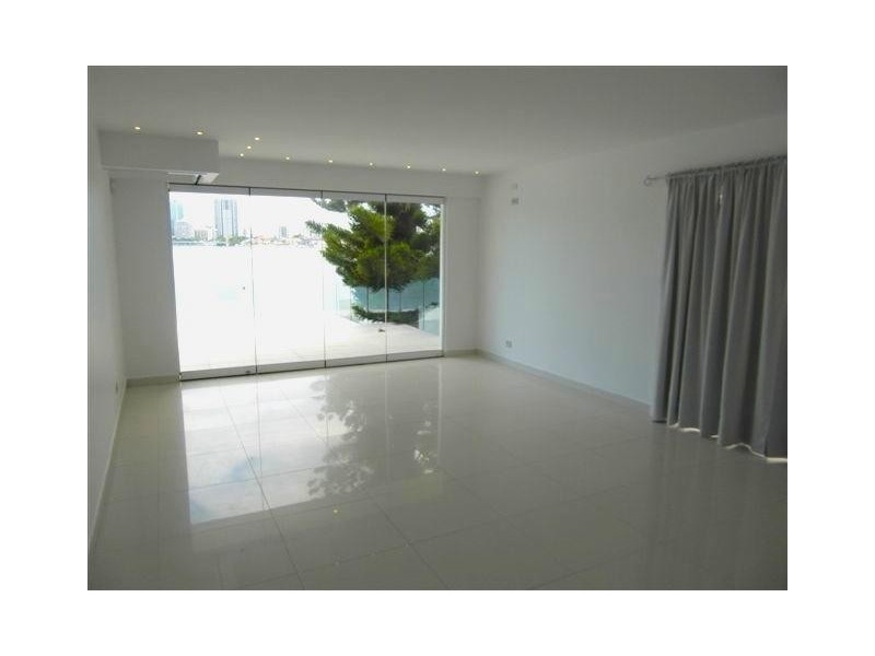 56 Admiralty Drive, Paradise Waters QLD 4217