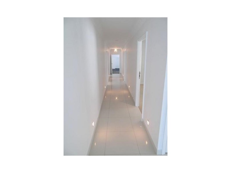 56 Admiralty Drive, Paradise Waters QLD 4217