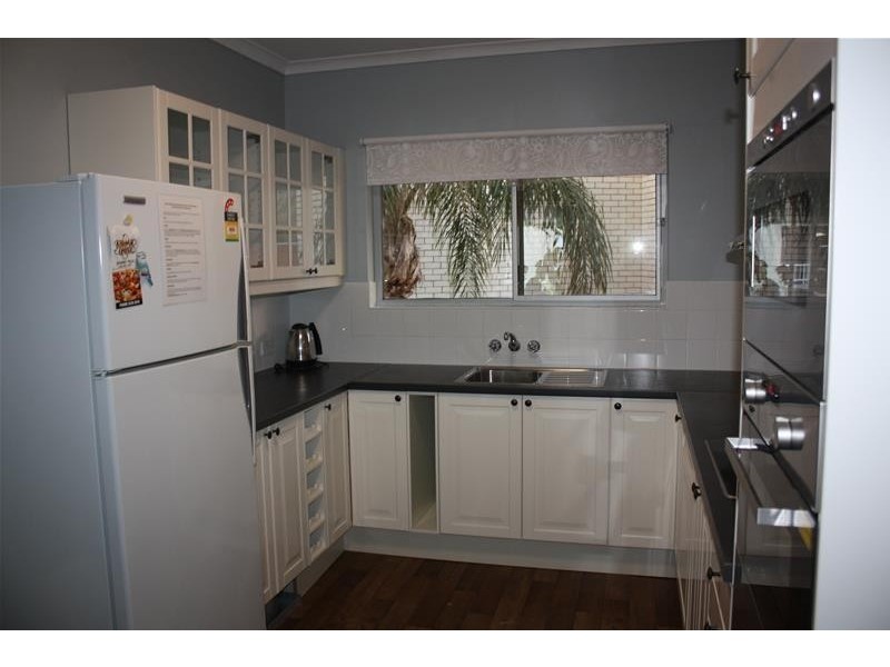 17-19 Old Burleigh Road, Surfers Paradise QLD 4217