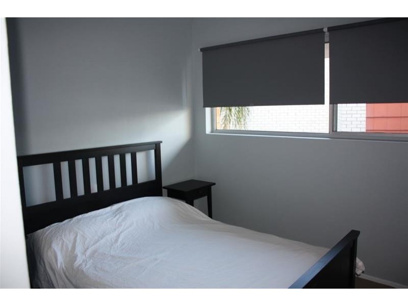 17-19 Old Burleigh Road, Surfers Paradise QLD 4217