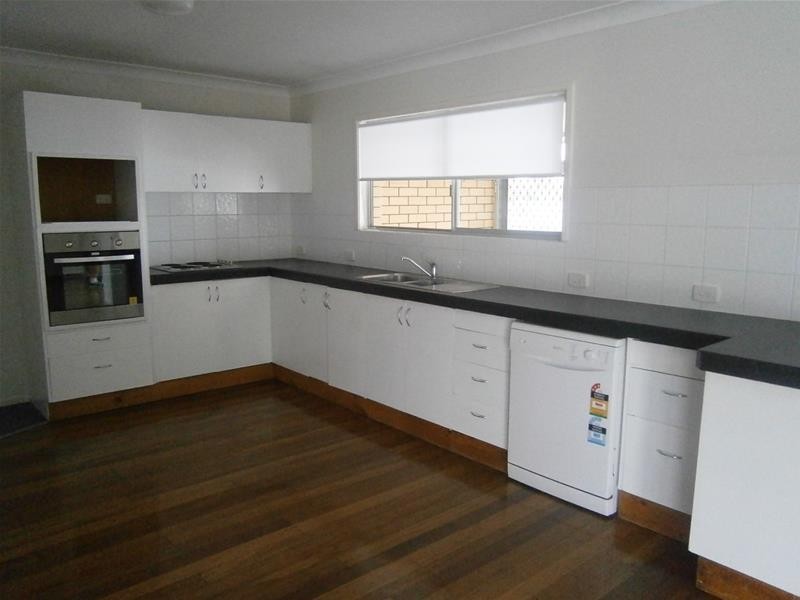 26 Sunset Boulevard, Surfers Paradise QLD 4217