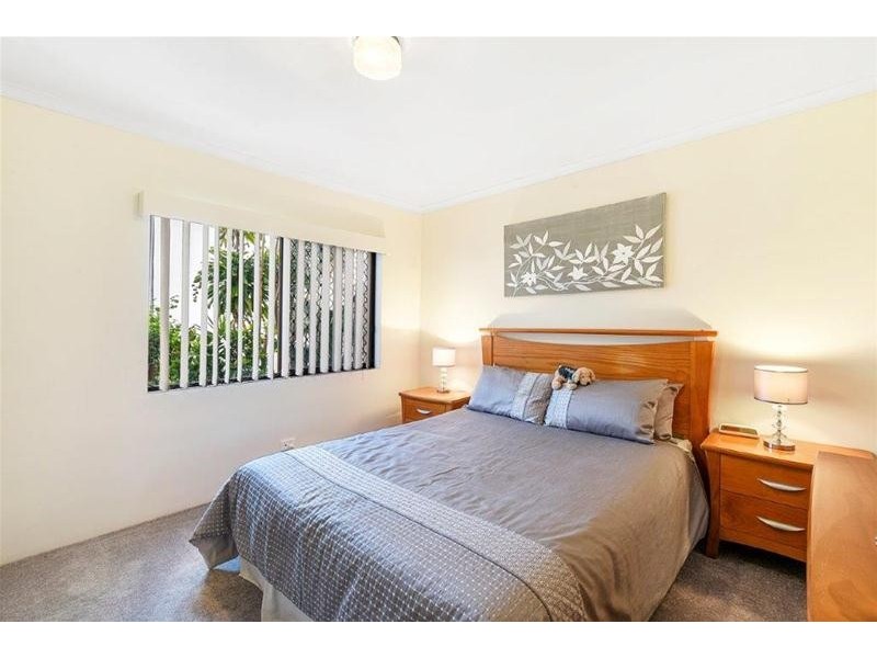 35 Sunrise Boulevard, Surfers Paradise QLD 4217