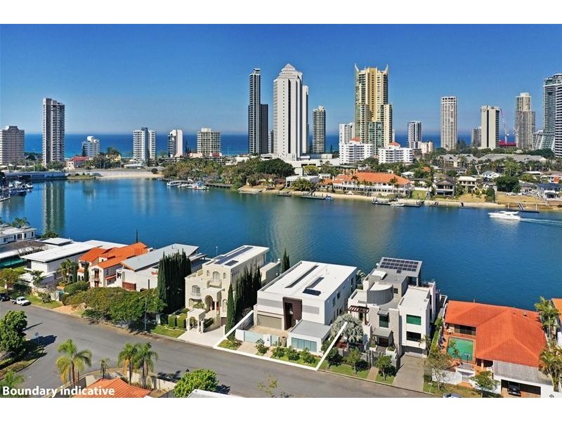 32 Admiralty Drive, Paradise Waters QLD 4217