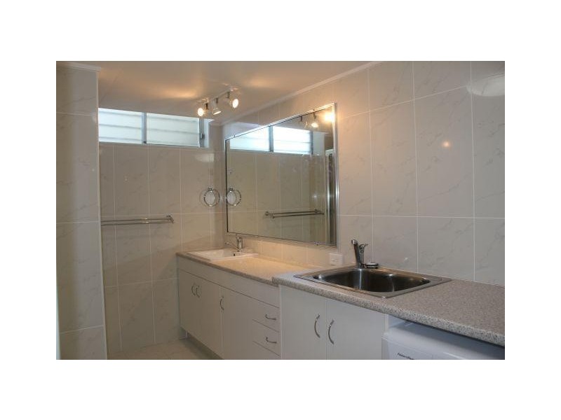 40 Watson Esplanade (Riverpark Towers), Surfers Paradise QLD 4217