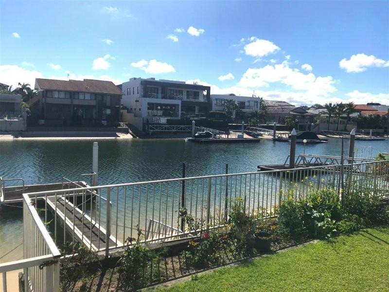 14 Midshipman Court, Paradise Waters QLD 4217