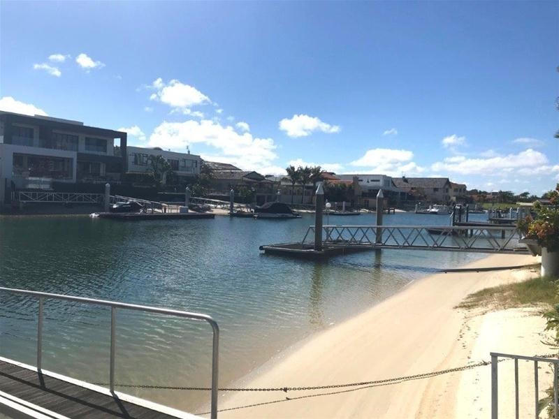 14 Midshipman Court, Paradise Waters QLD 4217