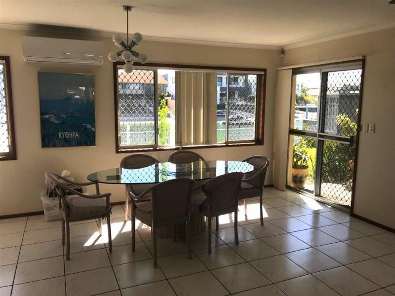 14 Midshipman Court, Paradise Waters QLD 4217