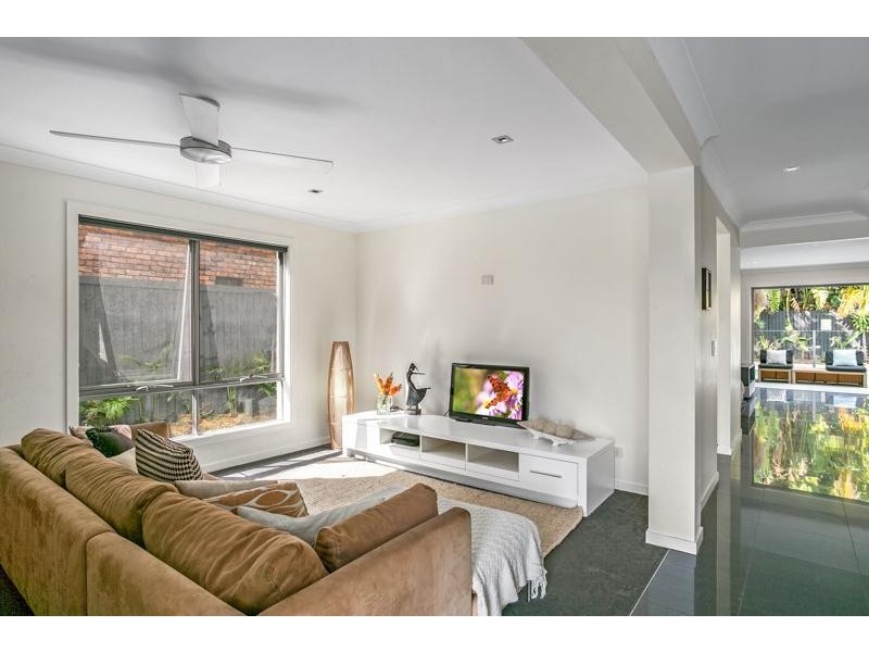 20 Brindisi Avenue, Isle Of Capri QLD 4217