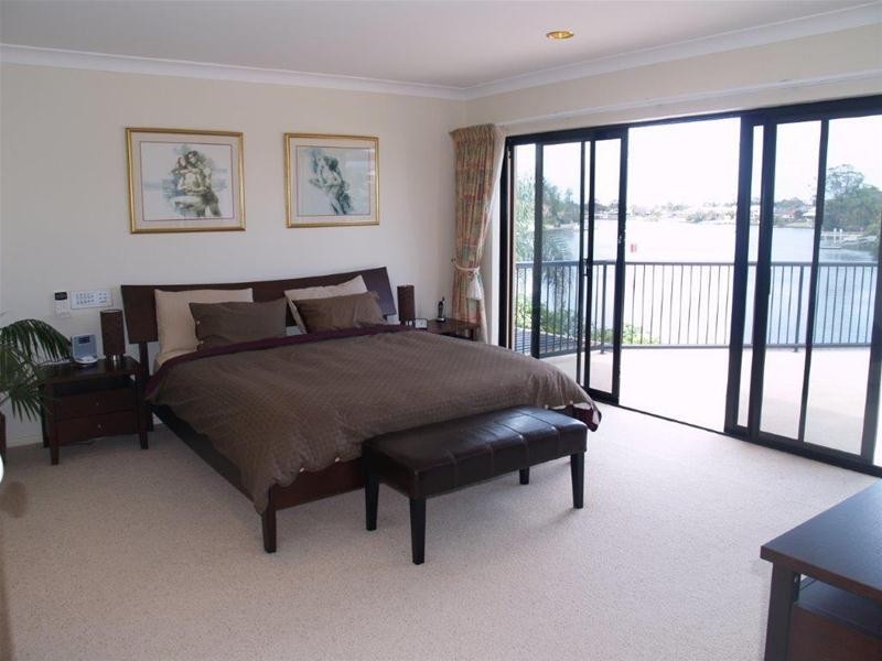 17 Donegal Crescent, Sorrento QLD 4217