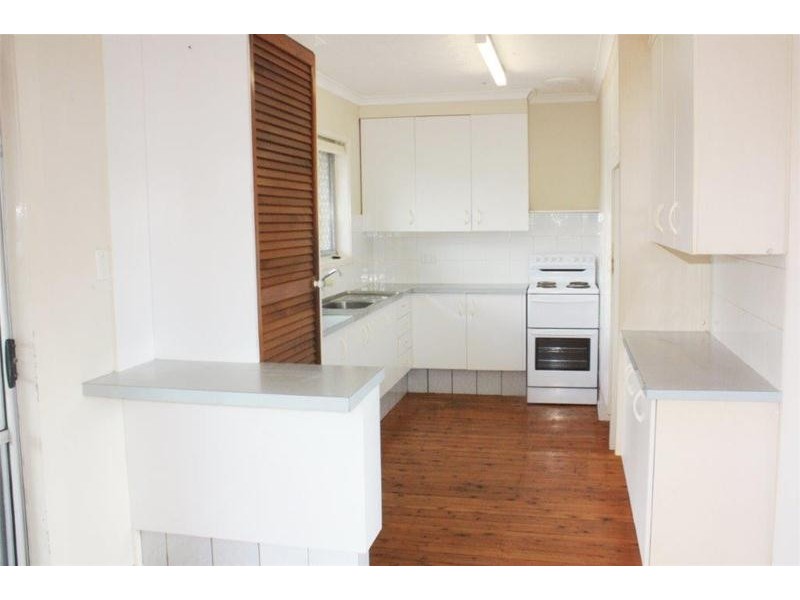 35 Kallay Street, Miami QLD 4220