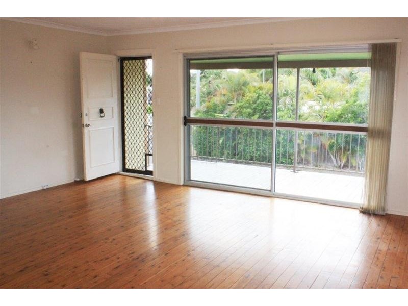 35 Kallay Street, Miami QLD 4220