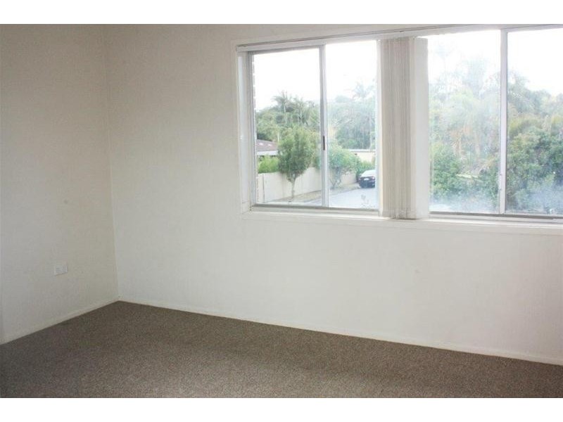 35 Kallay Street, Miami QLD 4220